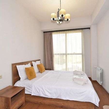 Deluxe Apartment In The City Center 2 Rooms เยเรวาน ภายนอก รูปภาพ