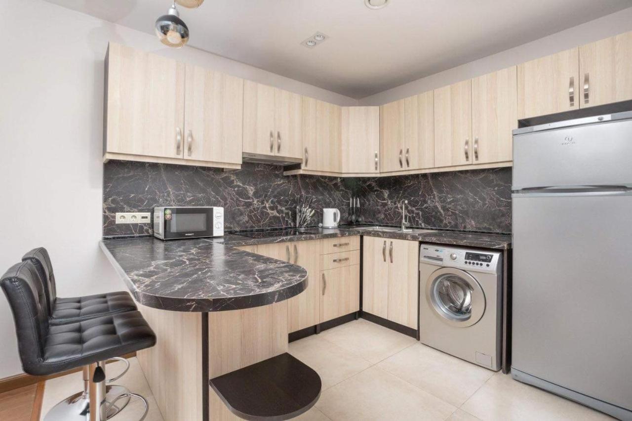 Deluxe Apartment In The City Center 2 Rooms เยเรวาน ภายนอก รูปภาพ