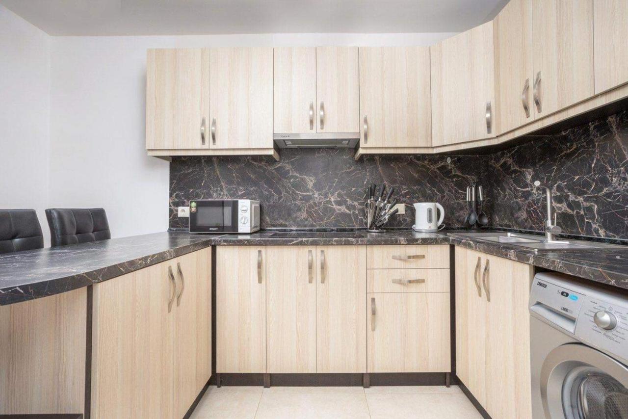 Deluxe Apartment In The City Center 2 Rooms เยเรวาน ภายนอก รูปภาพ
